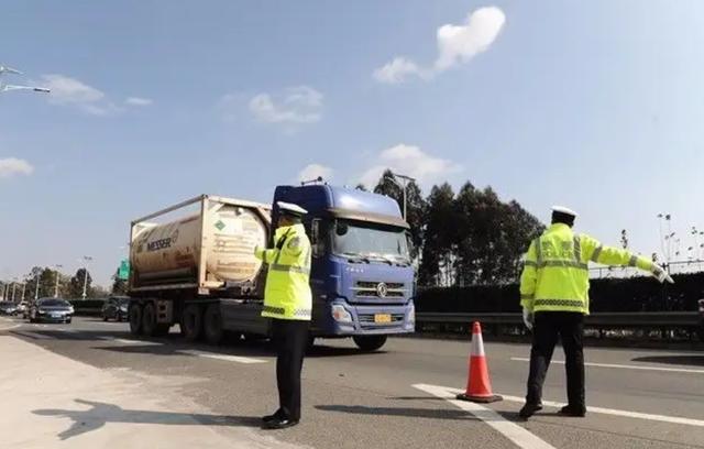 轻型封闭货车限行规定 轻型封闭货车限行标准